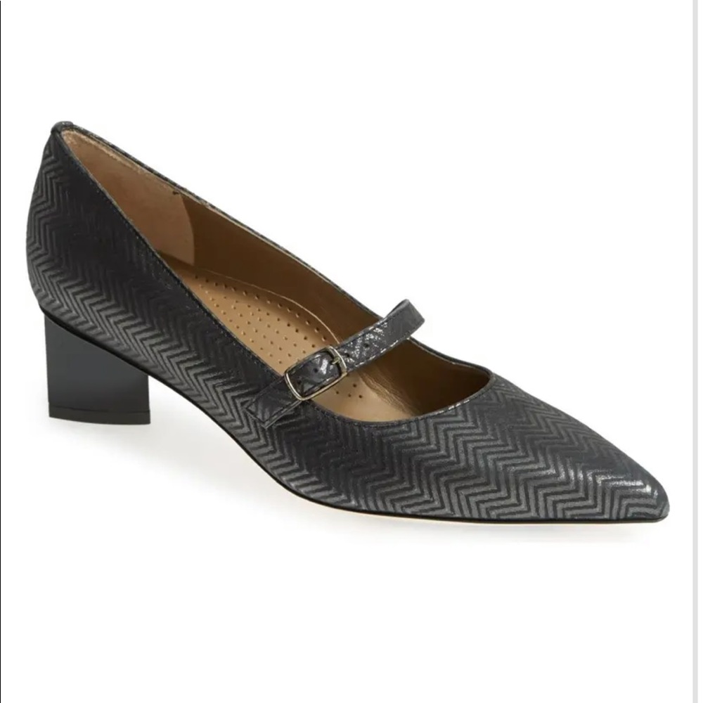 Anyi Lu Georgia Suede Point-Toe Pump Size 39